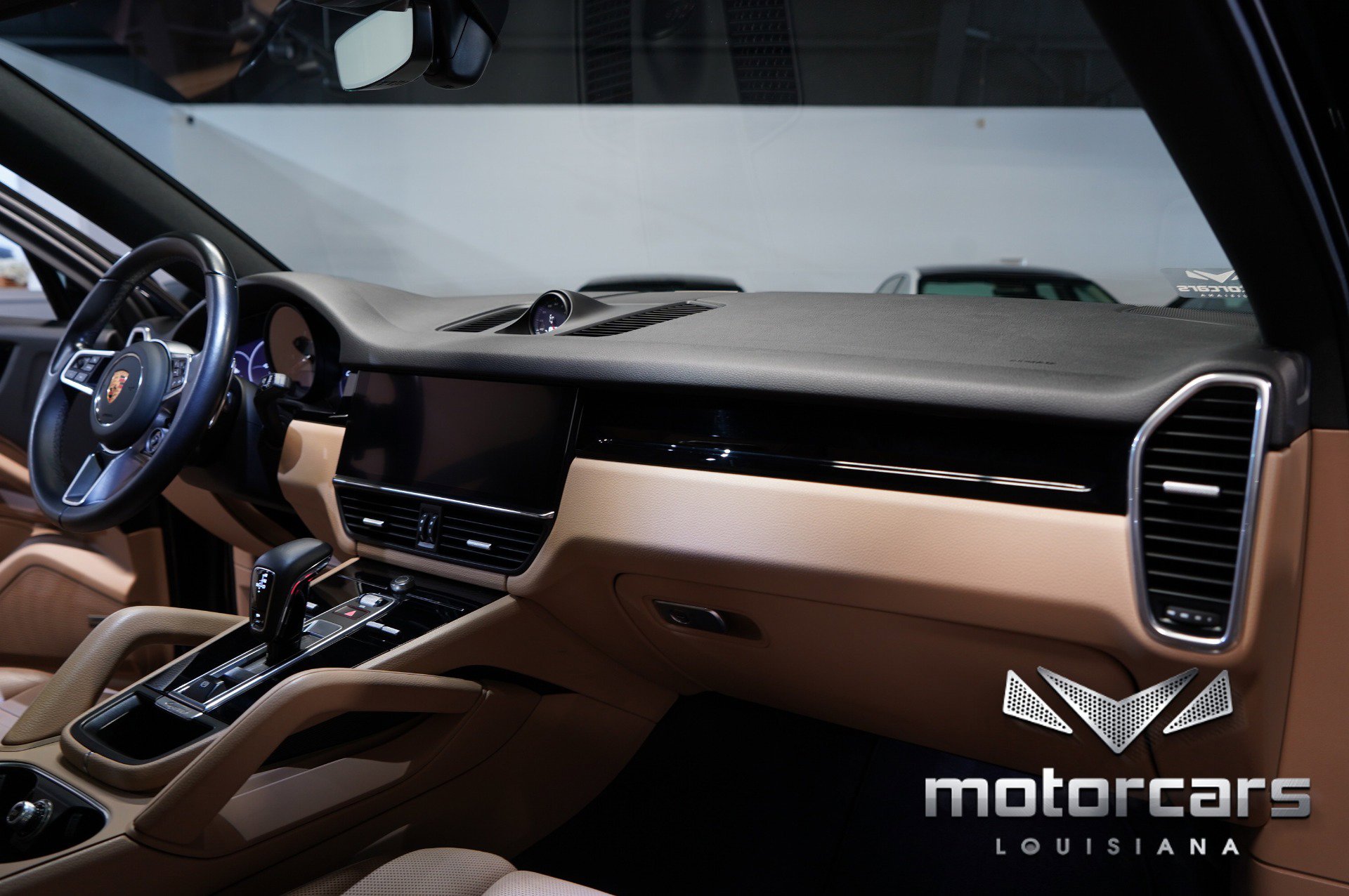 Used 2021 Porsche Cayenne Coupe w/ Premium Package image 25