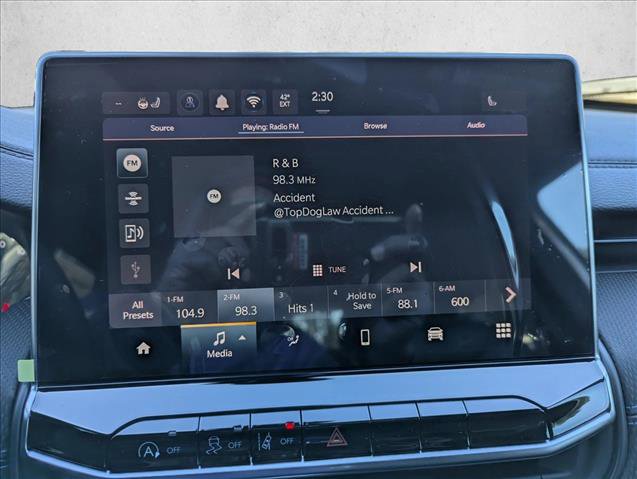 New 2026 Jeep Compass Latitude image 17