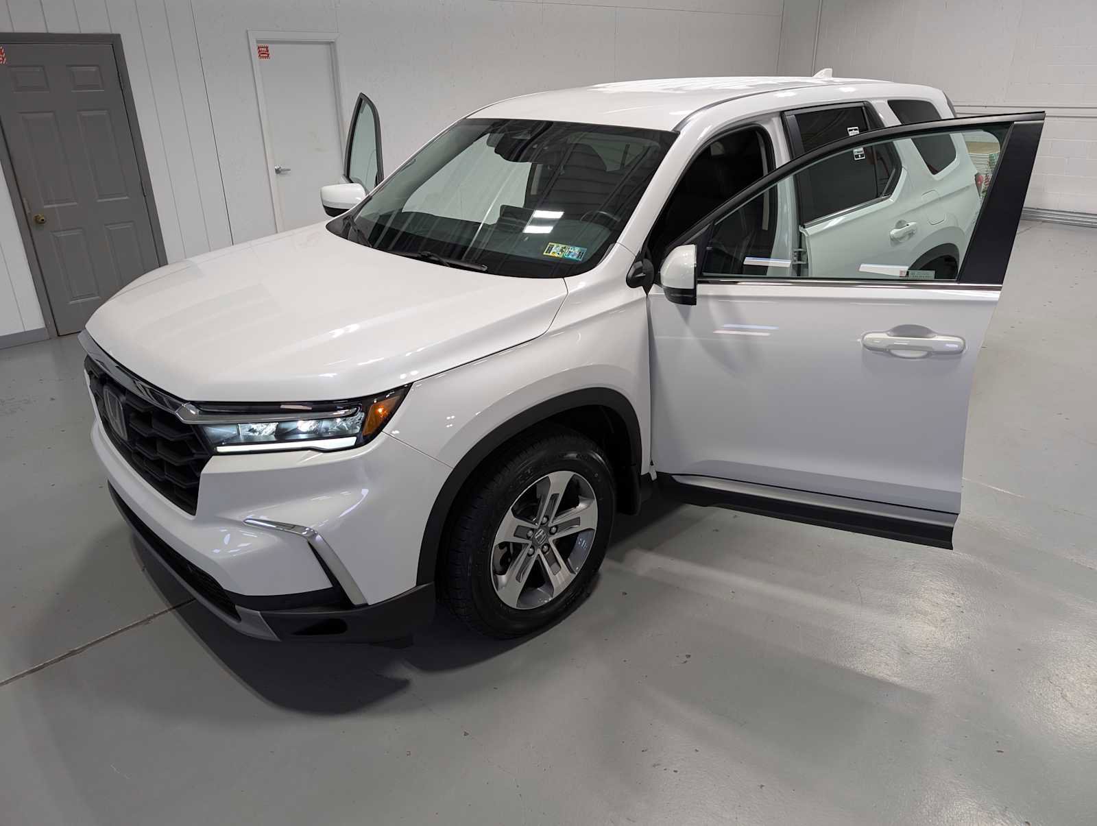 Certified 2023 Honda Pilot EX-L image 11