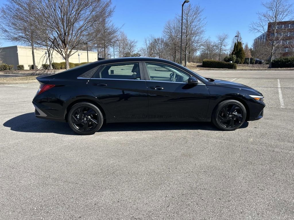 New 2026 Hyundai Elantra SEL Sport image 8