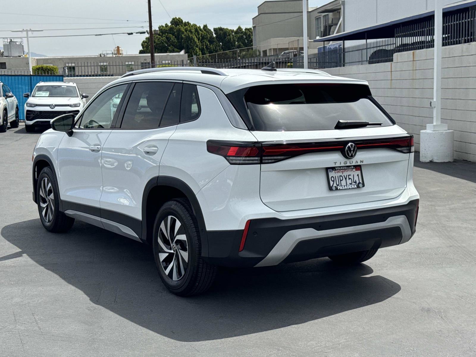 Certified 2025 Volkswagen Tiguan S image 3
