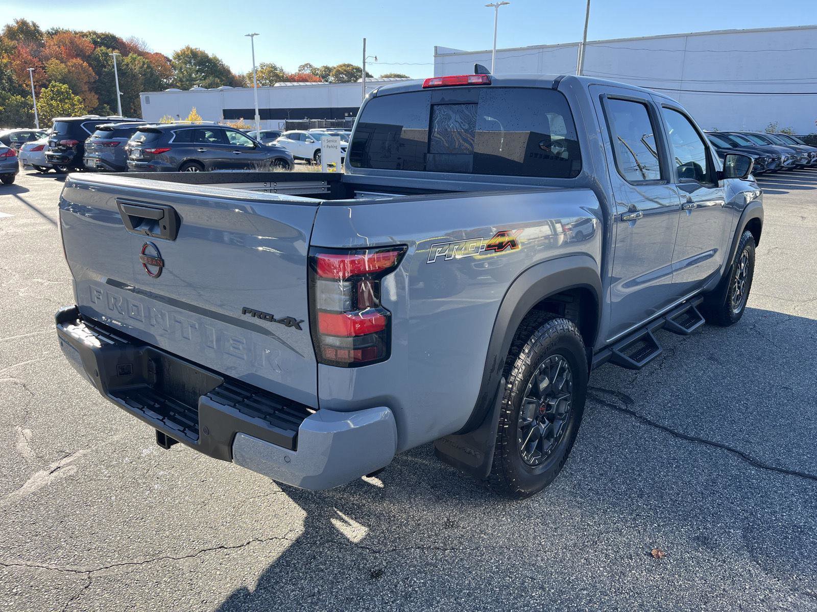 Used 2024 Nissan Frontier PRO-4X w/ Pro Premium Package image 3