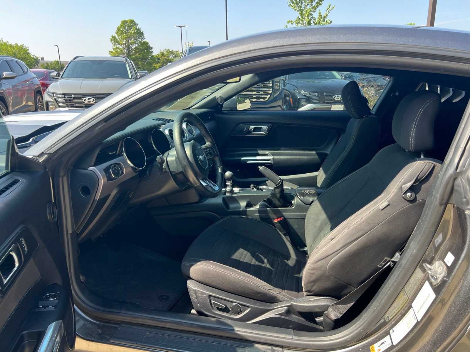 Used 2015 Ford Mustang GT RWD image 16