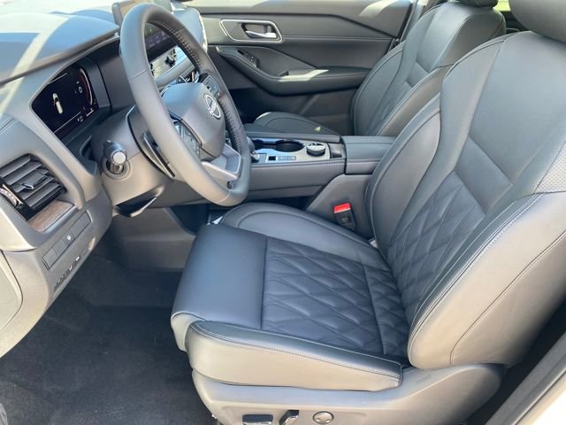 New 2026 Nissan Rogue Platinum image 10