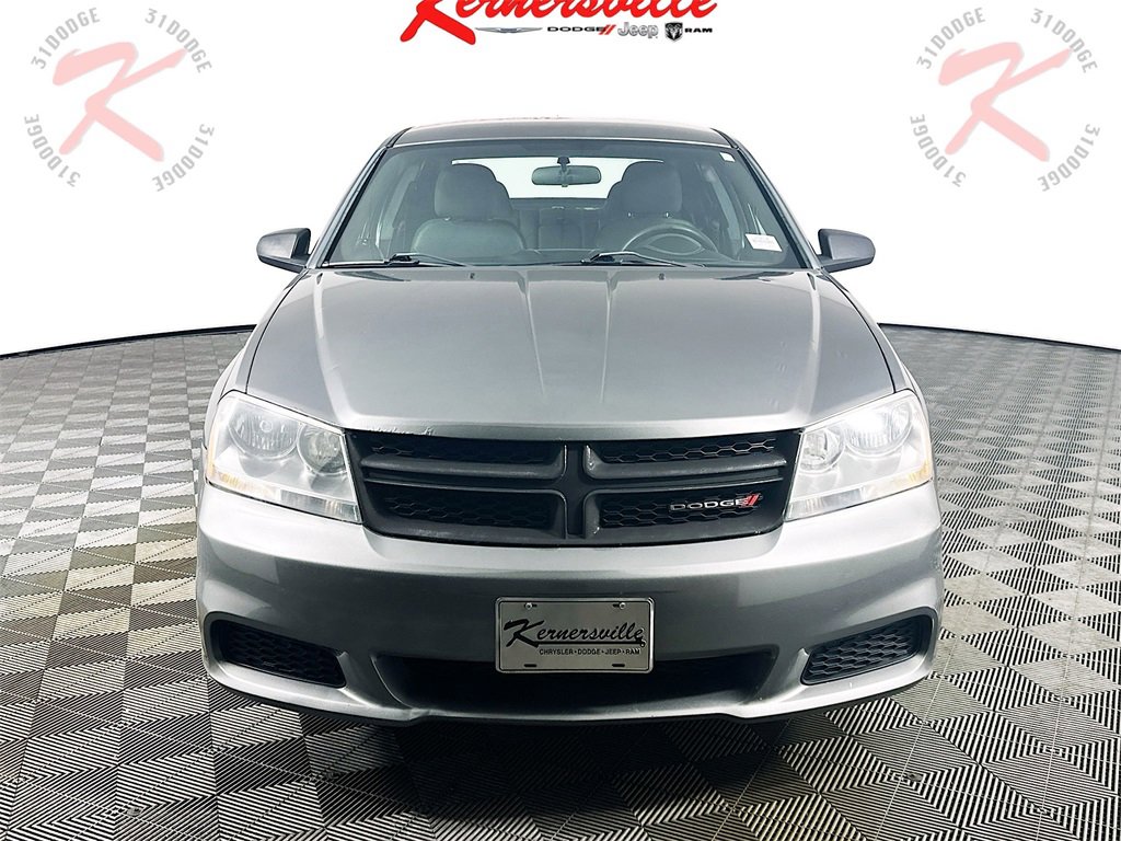 Used 2013 Dodge Avenger SE video 2