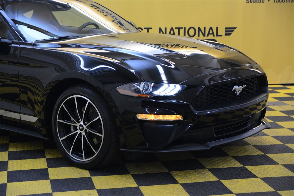 Used 2022 Ford Mustang Premium w/ Equipment Group 201A image 3