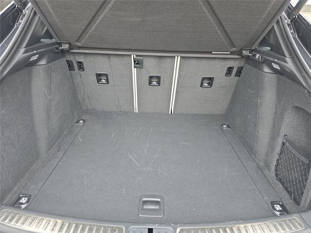 Used 2023 Porsche Macan S image 25