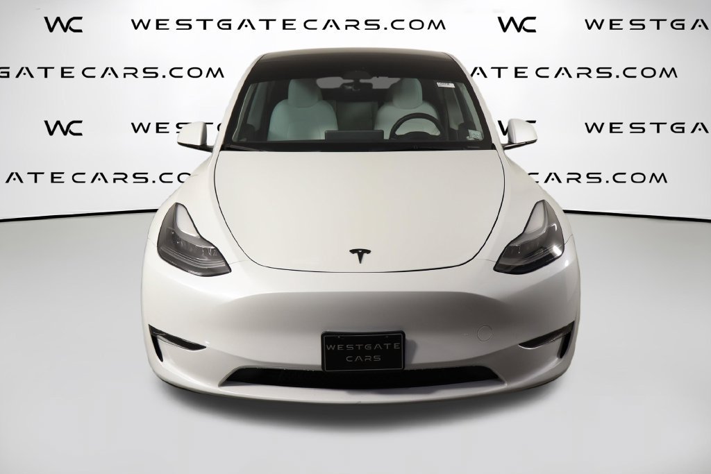 Used 2023 Tesla Model Y Long Range AWD/4WD image 2