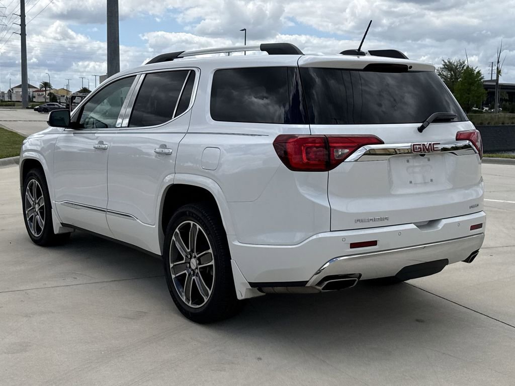 Used 2019 GMC Acadia Denali image 10