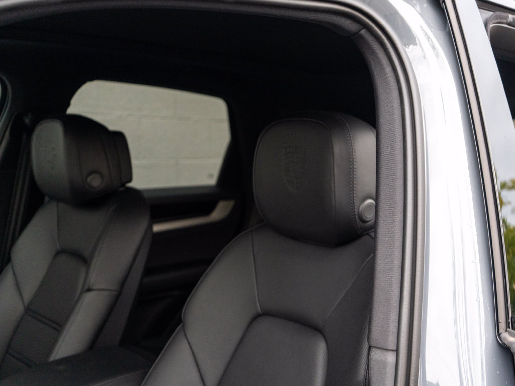 New 2026 Porsche Cayenne S AWD/4WD image 17