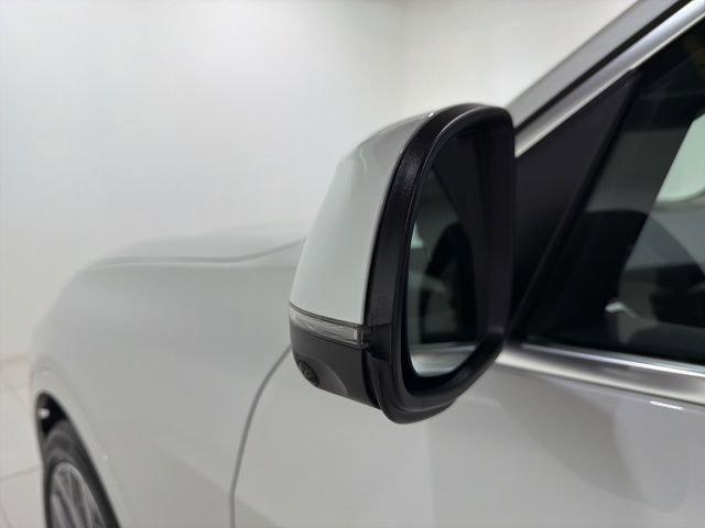 Used 2026 BMW X7 xDrive40i image 9