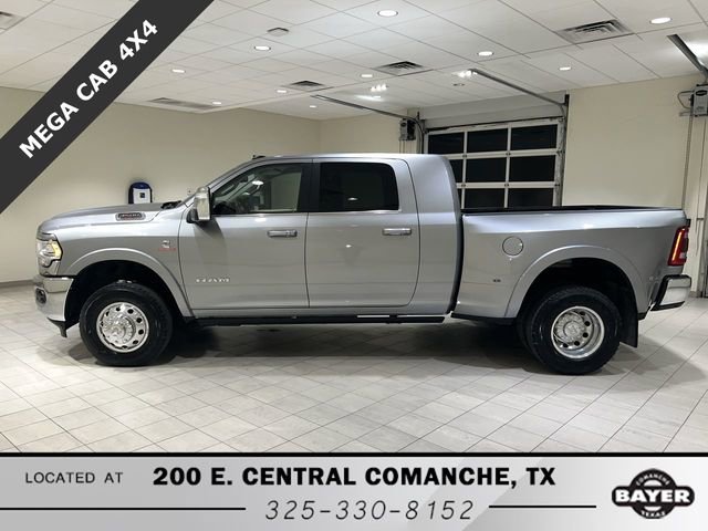 Used 2024 RAM 3500 Limited w/ Towing Technology Group image 2