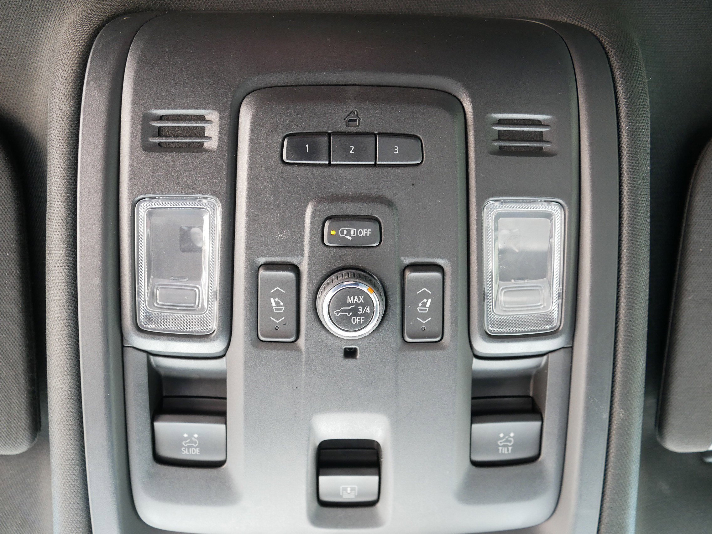 Used 2022 GMC Yukon XL Denali image 33