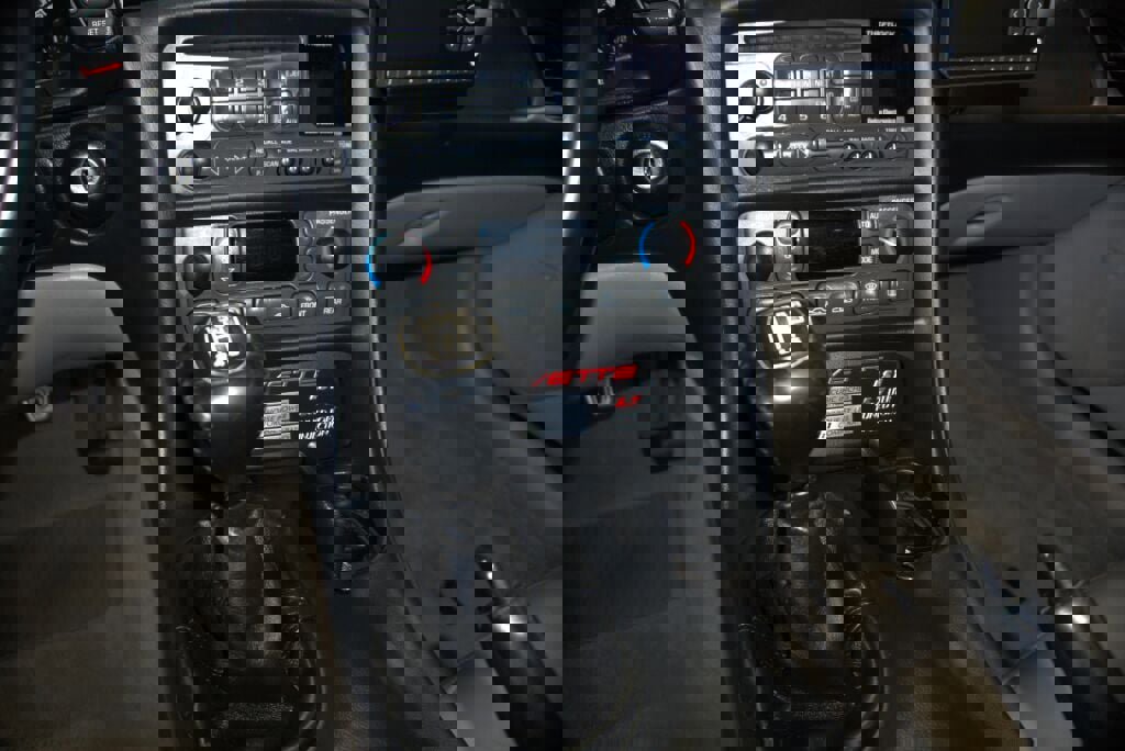 Used 2003 Chevrolet Corvette Base w/ Preferred Equipment Group1 image 39