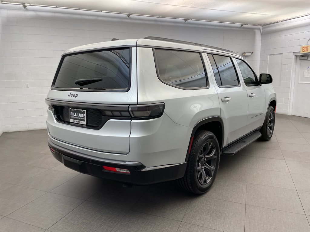 New 2026 Jeep Grand Wagoneer Limited AWD/4WD image 4