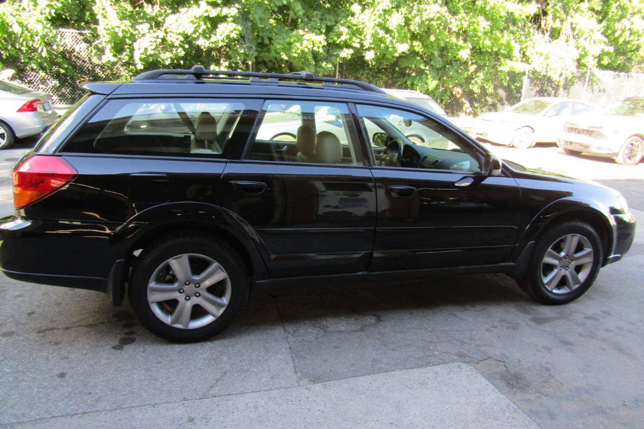 Used 2005 Subaru Outback 3.0R L.L. Bean AWD/4WD image 24