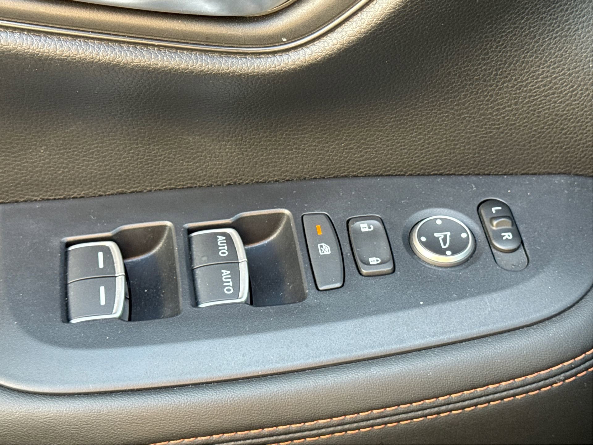 Used 2024 Honda HR-V Sport image 36