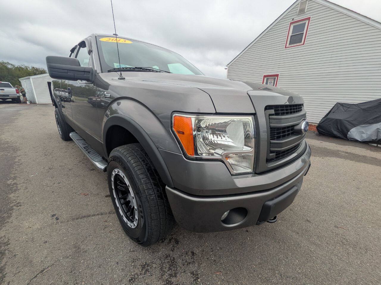 Used 2013 Ford F150 STX w/ Mid Equipment Group AWD/4WD image 7