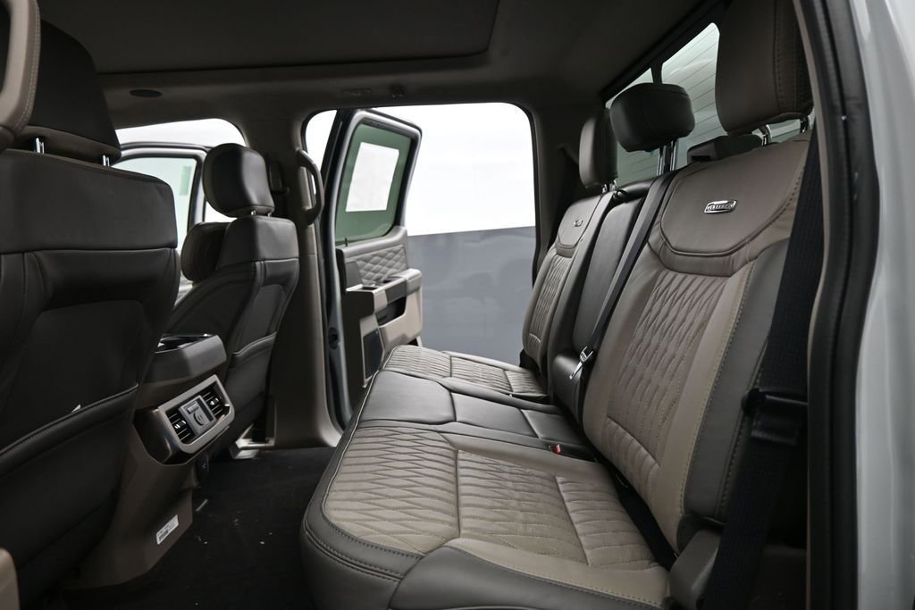 New 2026 Ford F250 Platinum w/ Platinum Plus Package AWD/4WD image 20