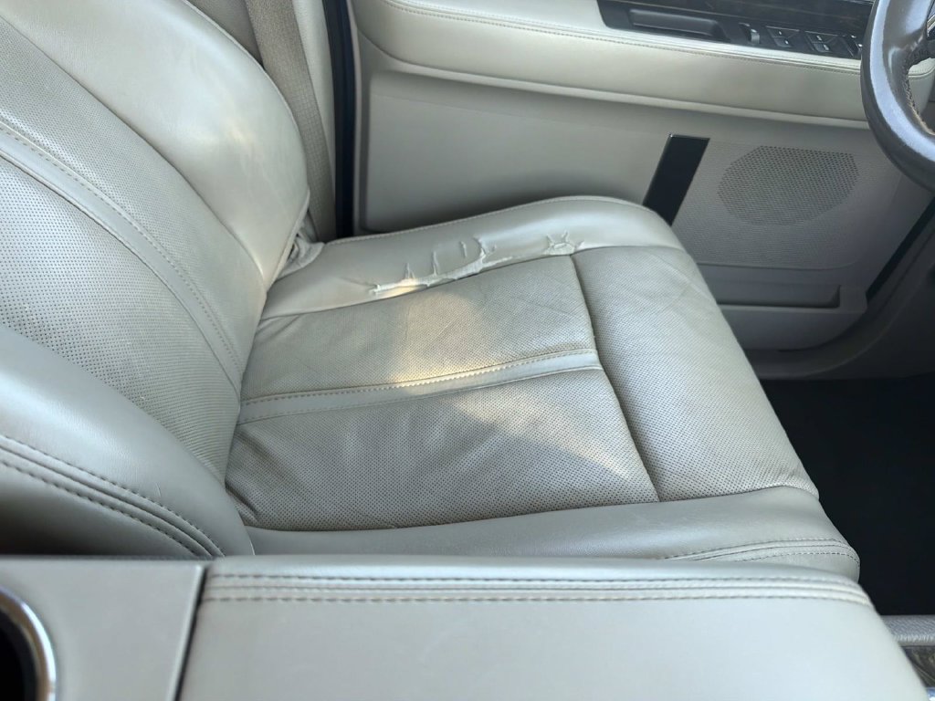 Used 2017 Lincoln Navigator Select RWD image 14