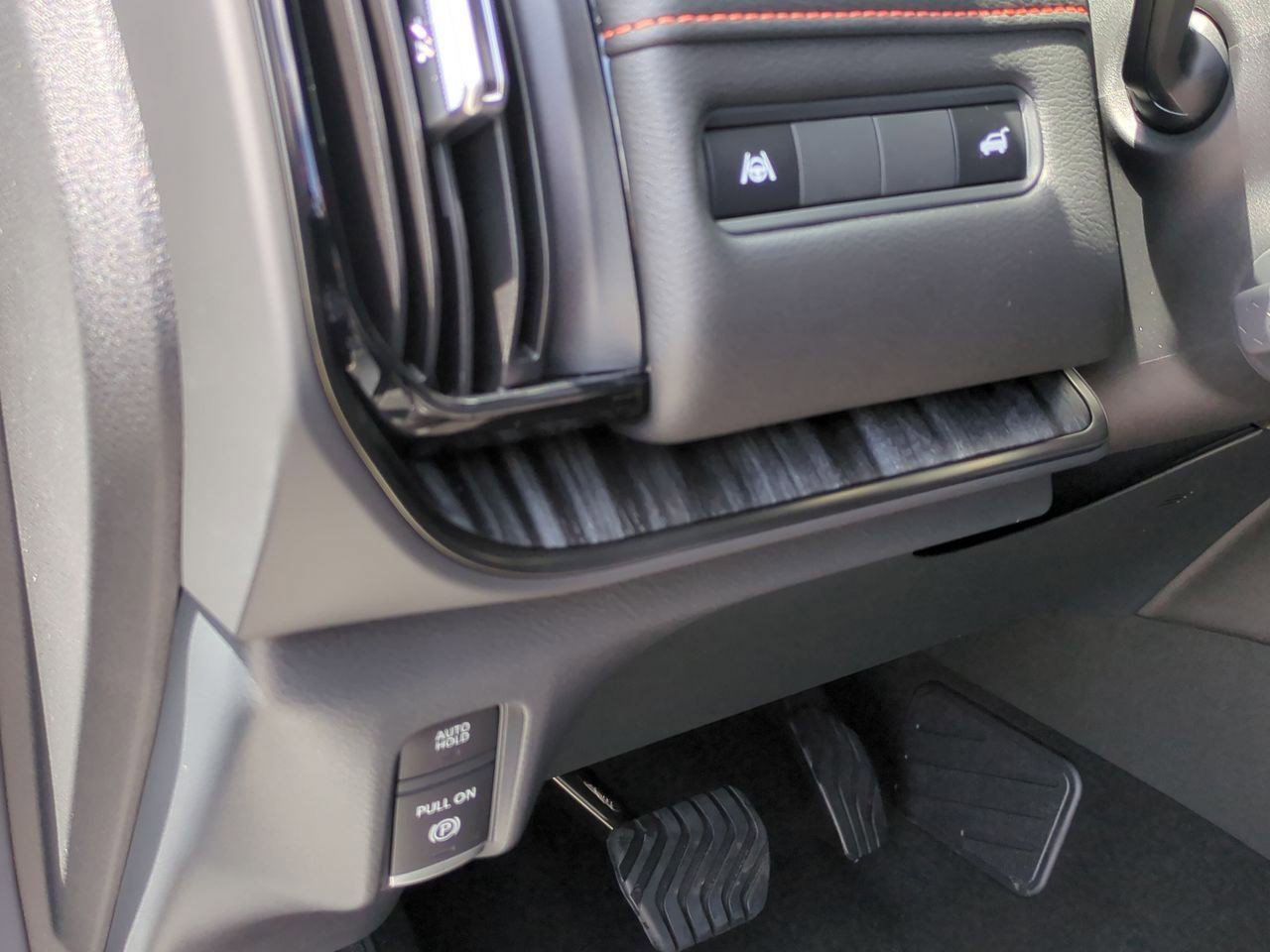New 2025 Nissan Armada PRO-4X AWD/4WD image 16