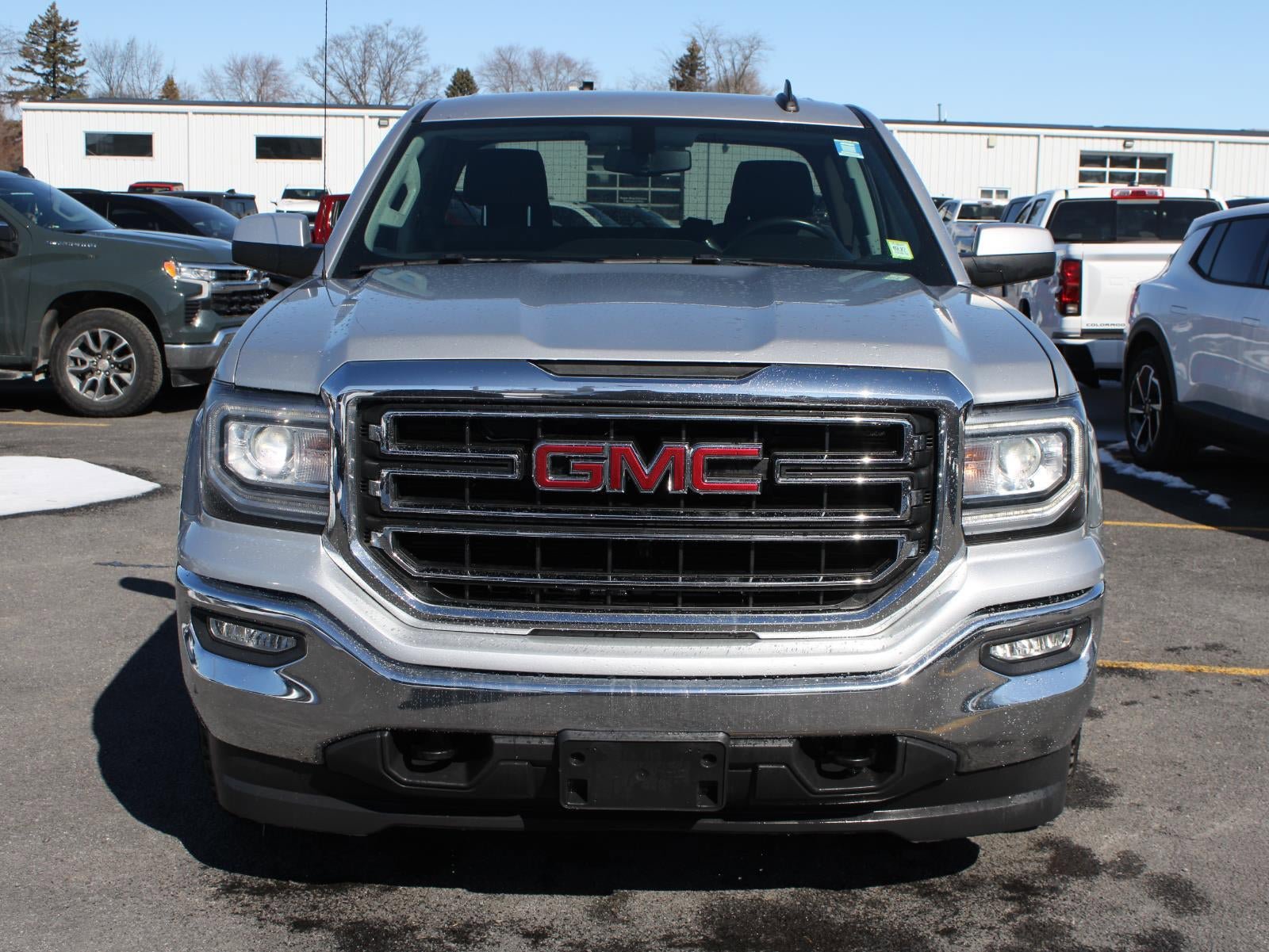 Used 2019 GMC Sierra 1500 SLE w/ SLE Value Package image 2
