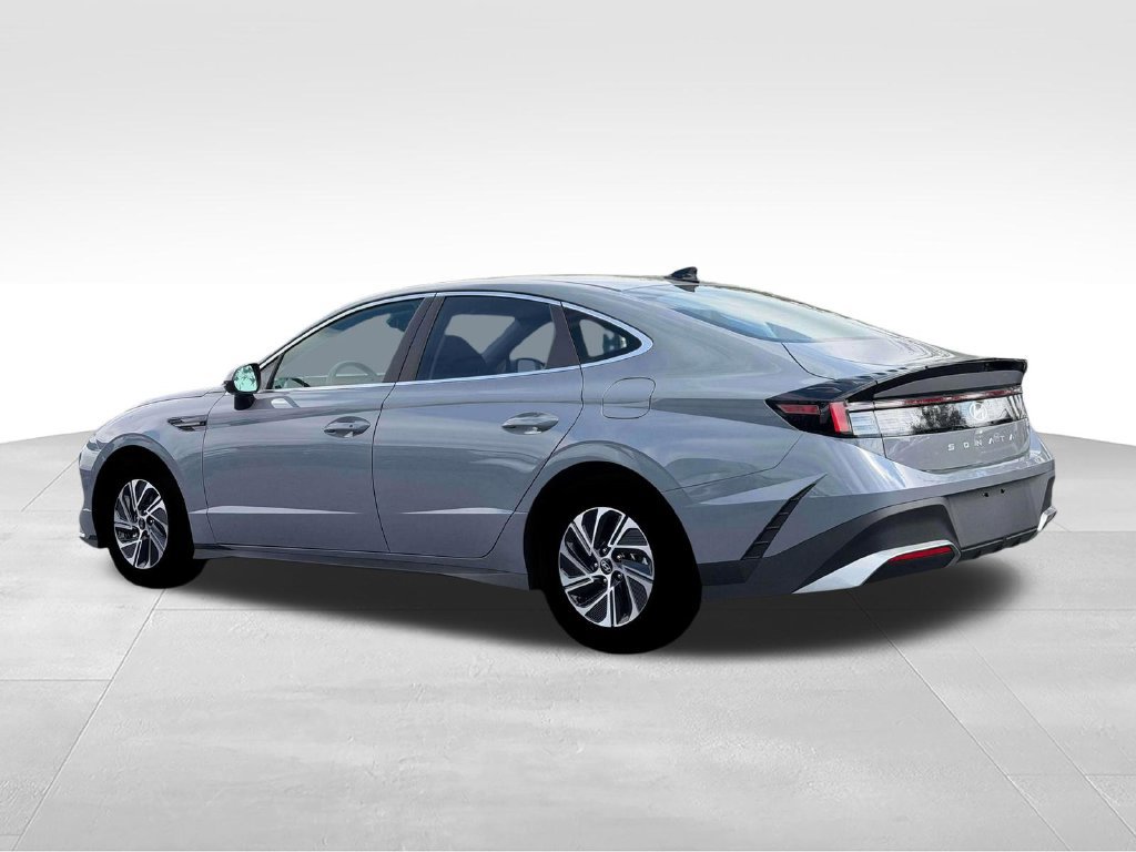 New 2026 Hyundai Sonata Blue FWD image 4