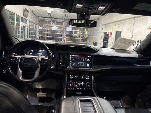 Used 2022 GMC Yukon XL Denali image 29