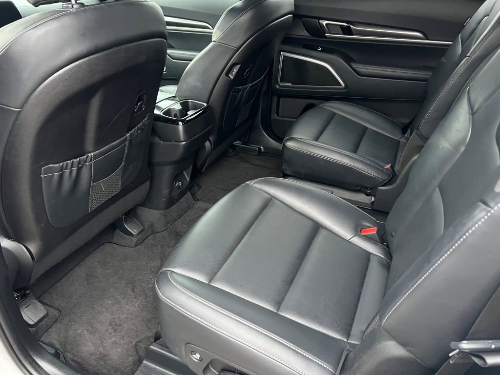 Used 2025 Kia Telluride S image 13