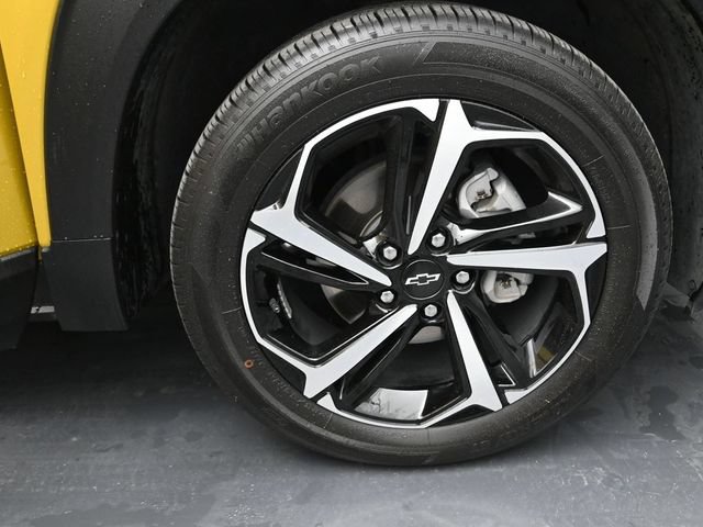 Used 2023 Chevrolet TrailBlazer RS w/ Sun and Liftgate Package AWD/4WD image 16
