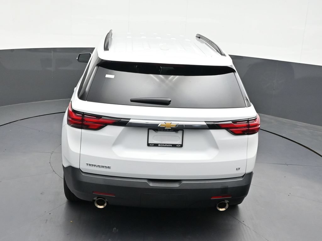 Used 2023 Chevrolet Traverse LT FWD image 19