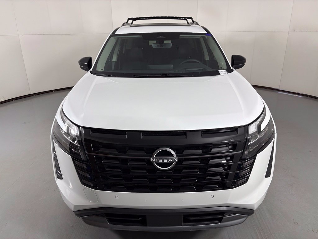 New 2026 Nissan Pathfinder Platinum w/ Cargo Package AWD/4WD image 3
