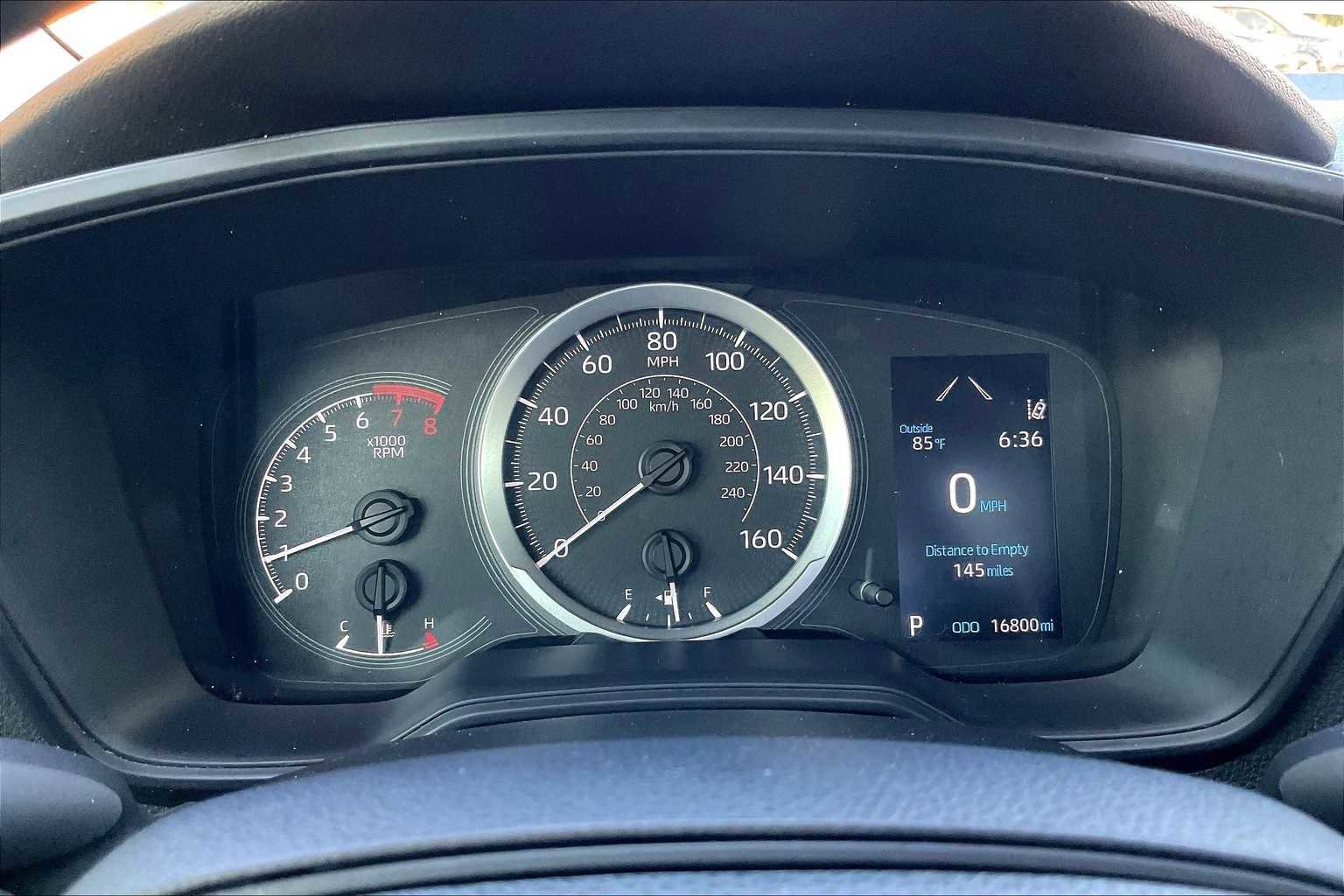 Used 2022 Toyota Corolla LE image 17