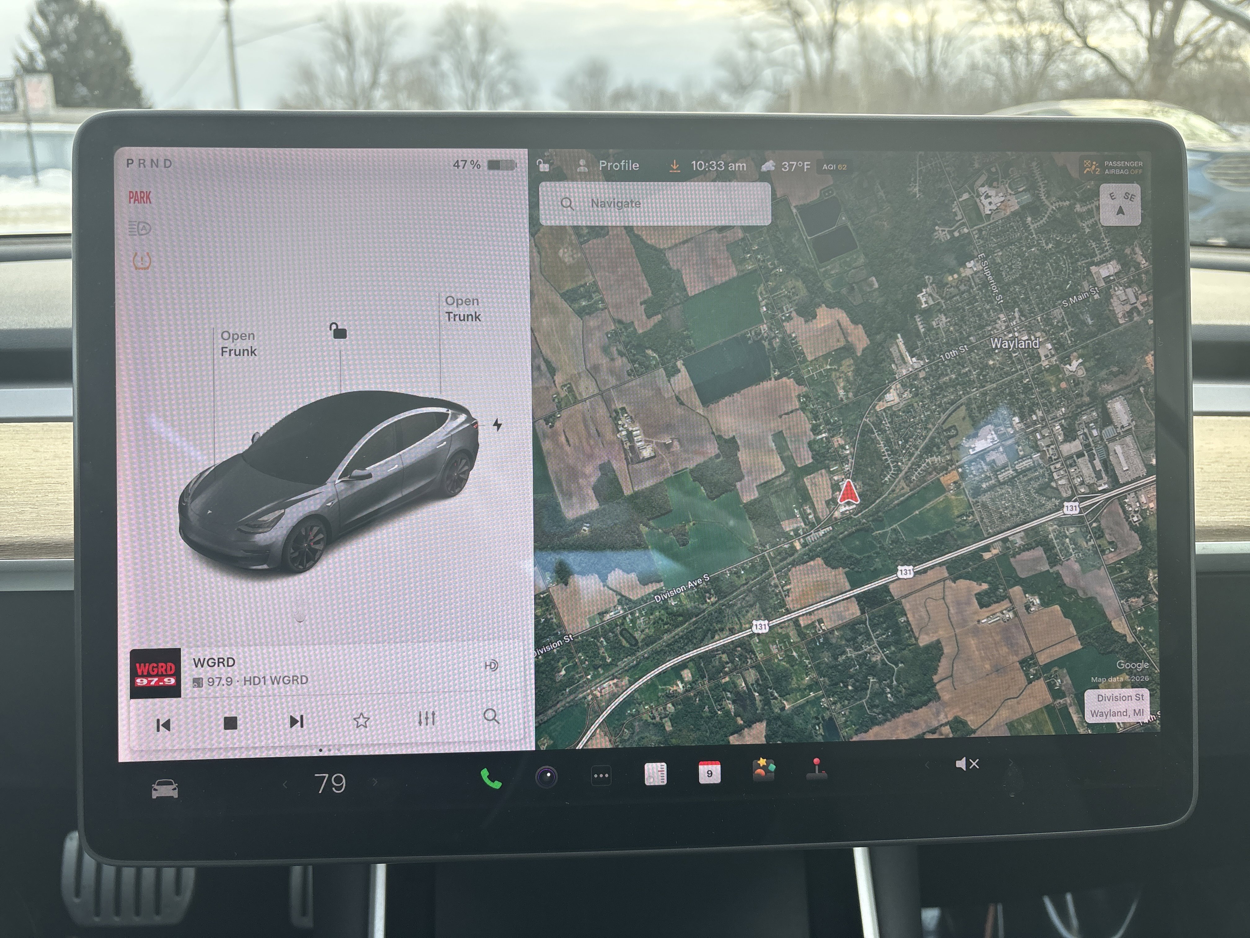 Used 2020 Tesla Model 3 Performance image 4
