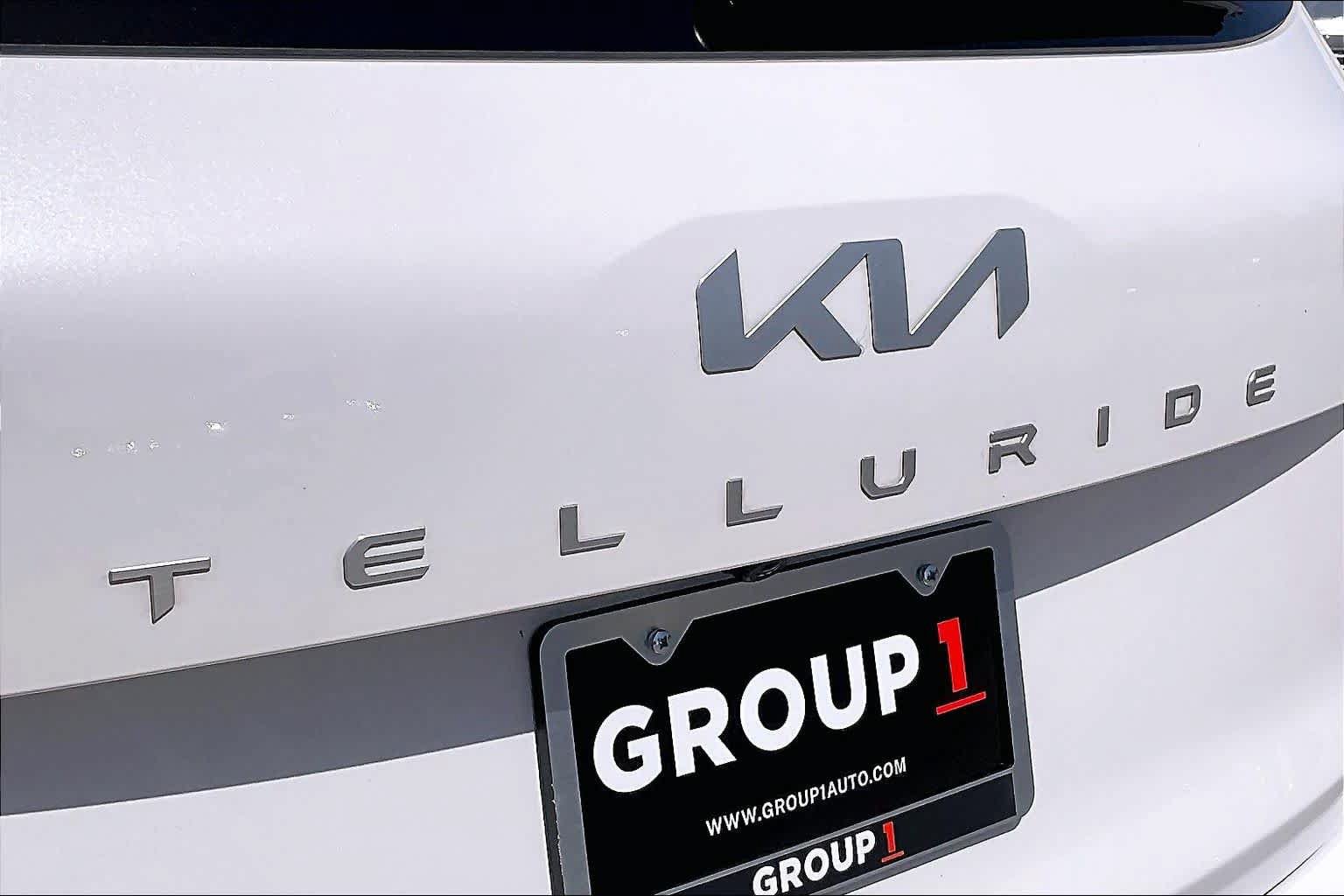 Used 2025 Kia Telluride S FWD image 28