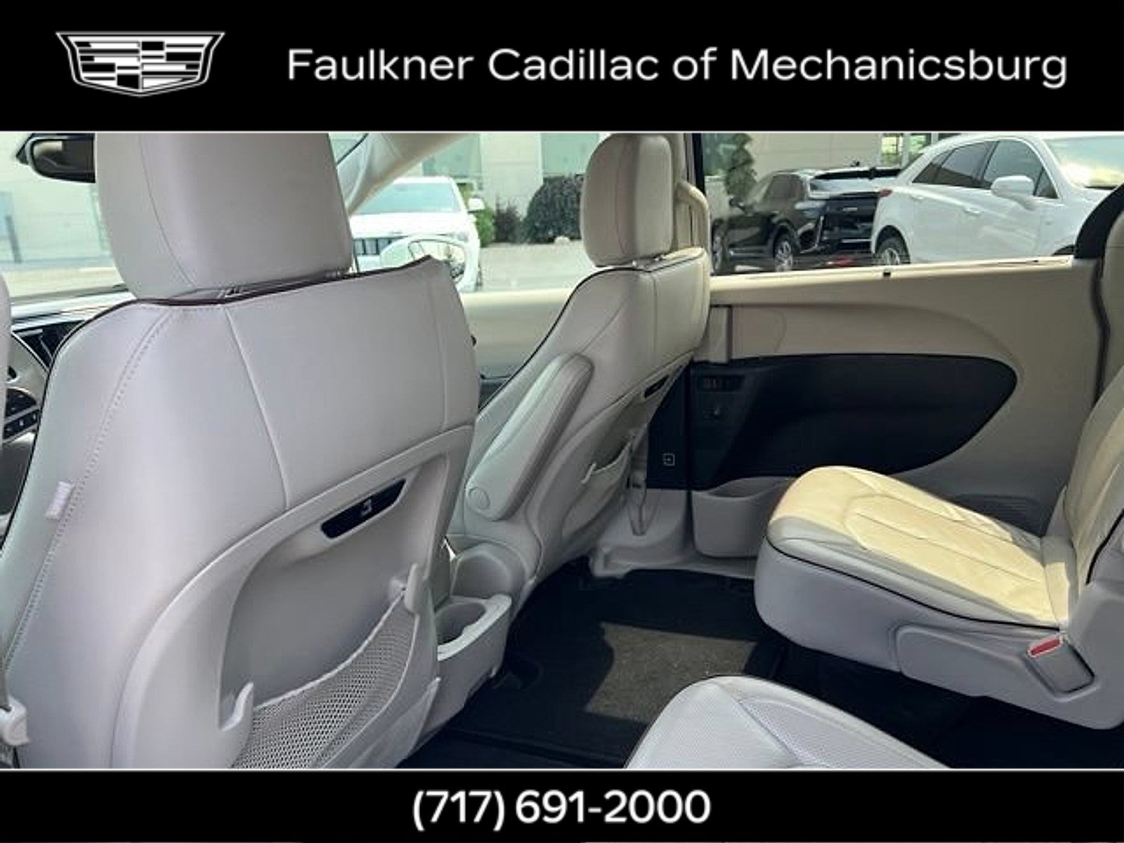 Used 2020 Chrysler Pacifica Limited w/ Advanced Safetytec Group FWD image 22