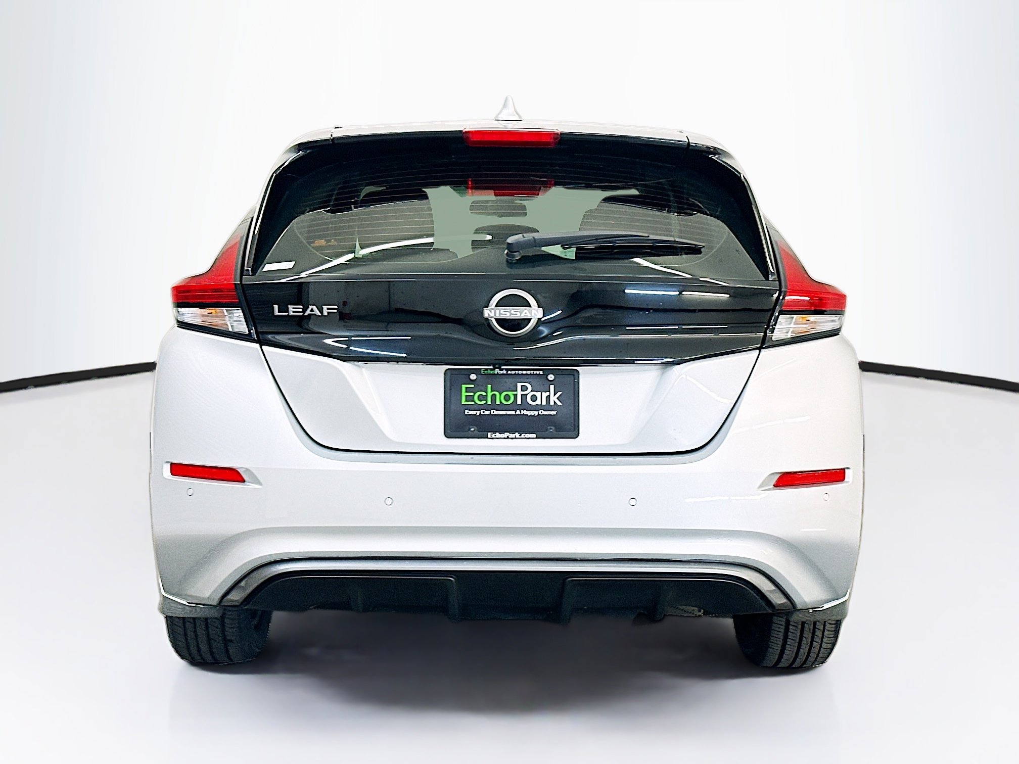 Used 2024 Nissan Leaf S FWD image 7