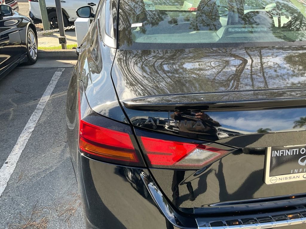 Used 2022 Nissan Altima 2.5 SR w/ Midnight Edition Package image 36