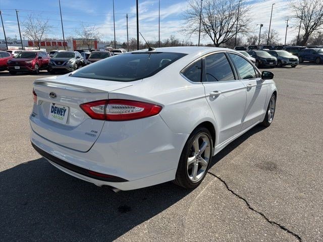 Used 2014 Ford Fusion SE FWD image 5