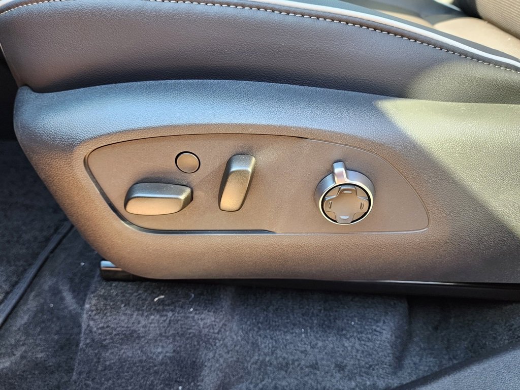 New 2026 Buick Enclave Avenir w/ Super Cruise Package image 18