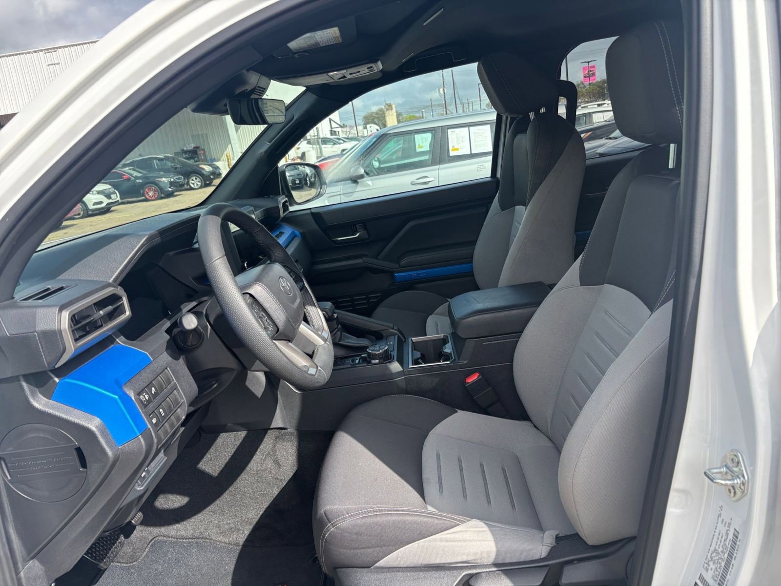 Used 2025 Toyota Tacoma TRD Off-Road image 24