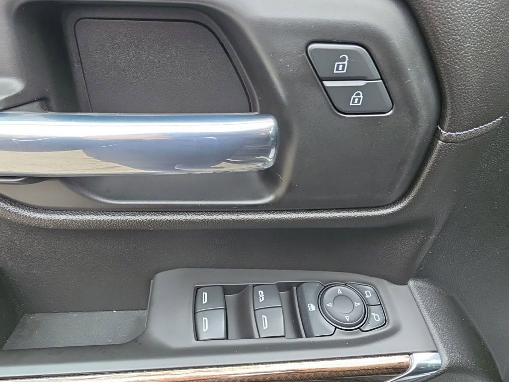 Used 2021 Chevrolet Silverado 1500 RST image 25