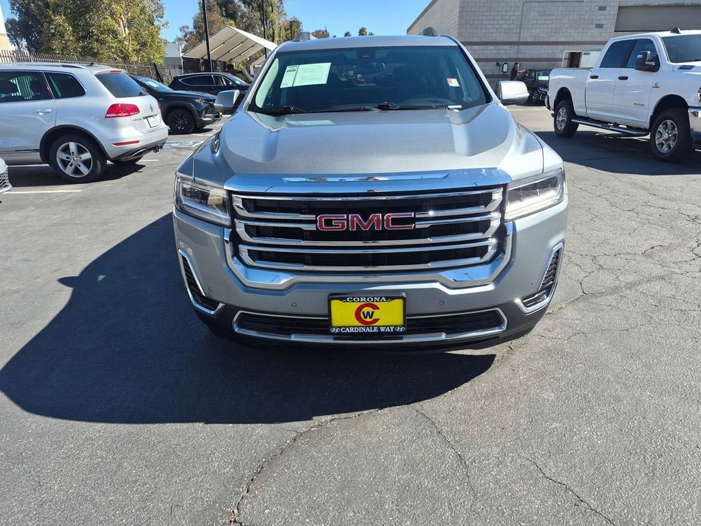 Used 2023 GMC Acadia SLE w/ Driver Convenience Package image 2