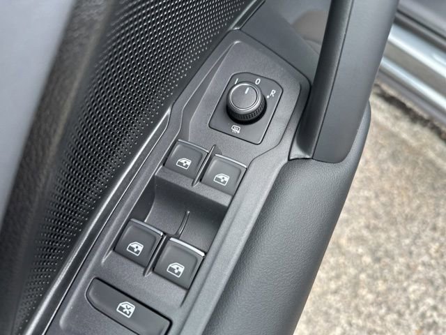 New 2026 Volkswagen Tiguan SE R-Line image 14