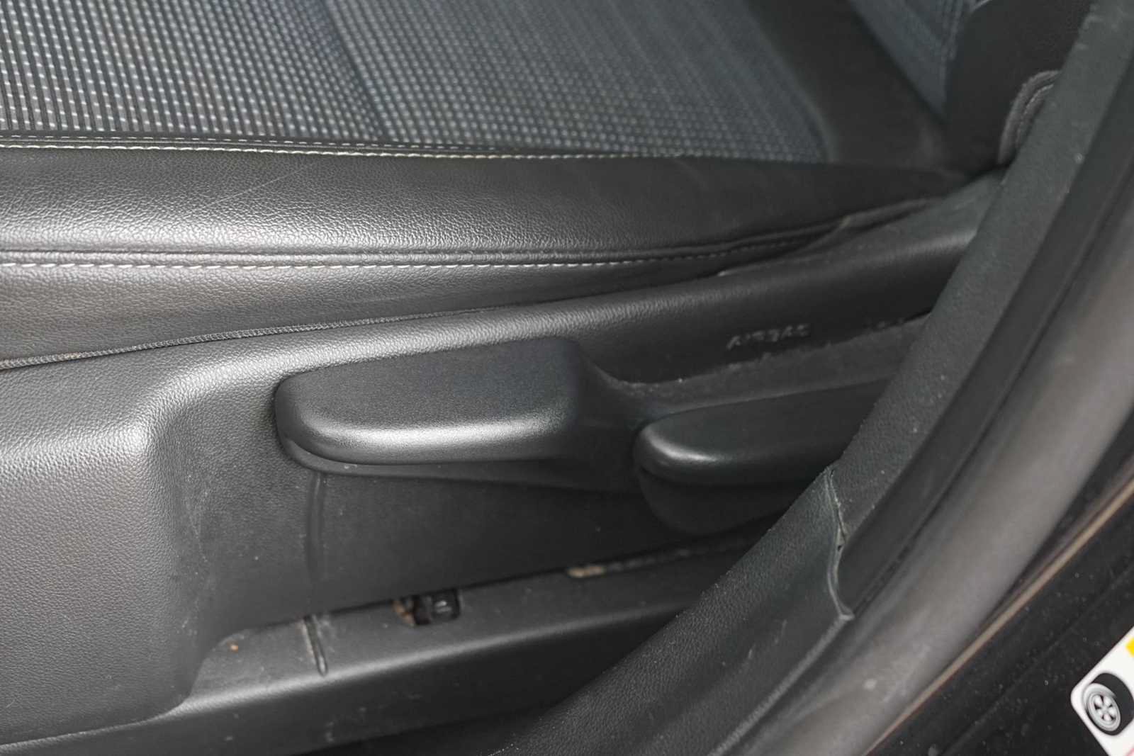 Used 2025 Buick Envista Preferred FWD image 12