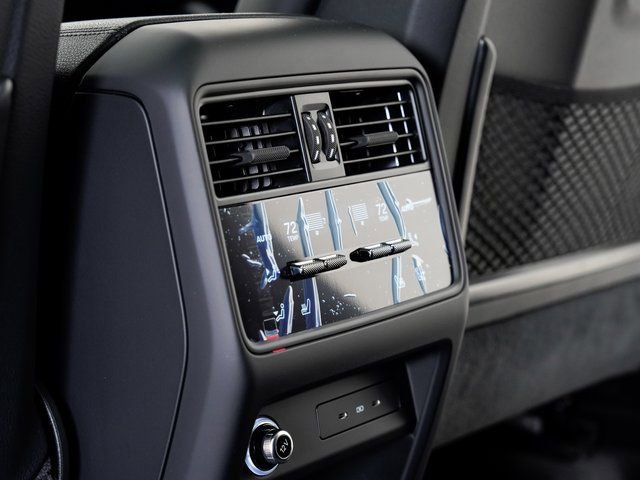 Certified 2025 Porsche Cayenne image 25