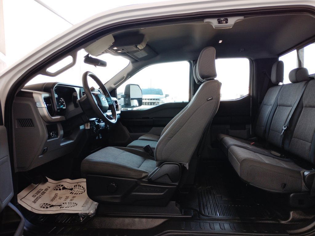 Used 2024 Ford F350 XL w/ Snow Plow Prep Package AWD/4WD image 19