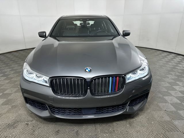 Used 2017 BMW 750i xDrive image 8