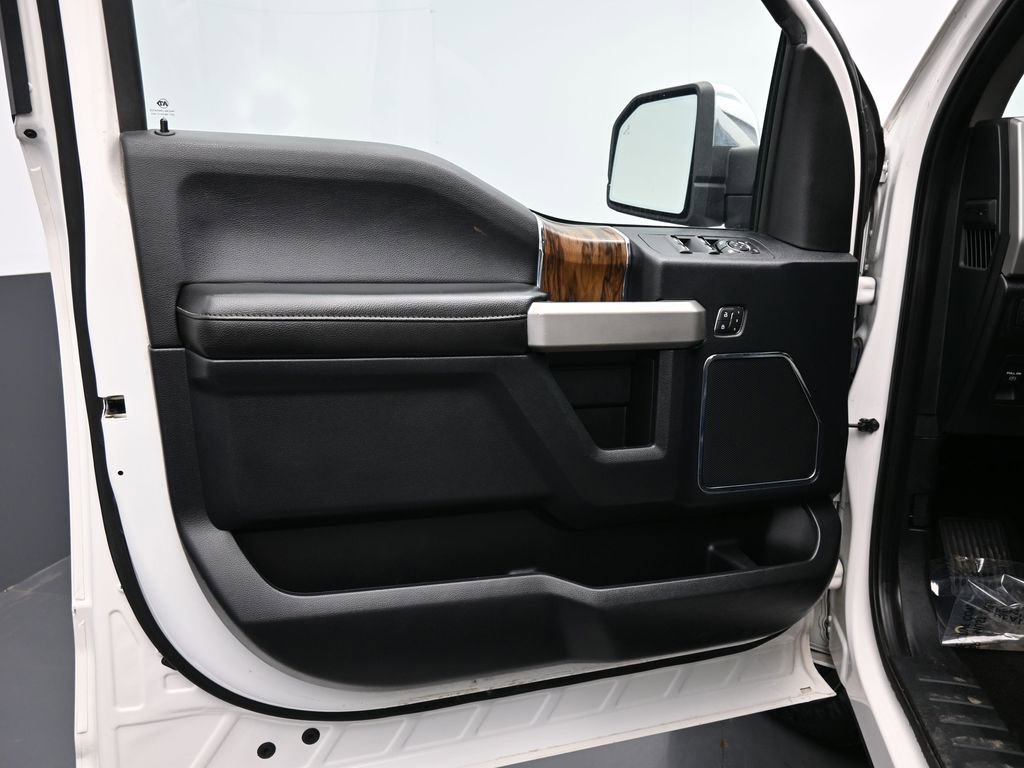 Used 2019 Ford F150 Lariat w/ Equipment Group 502A Luxury image 30