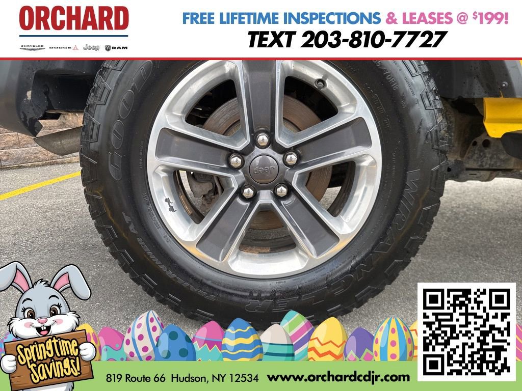 Used 2019 Jeep Wrangler Unlimited Sahara w/ Dual Top Group AWD/4WD image 12